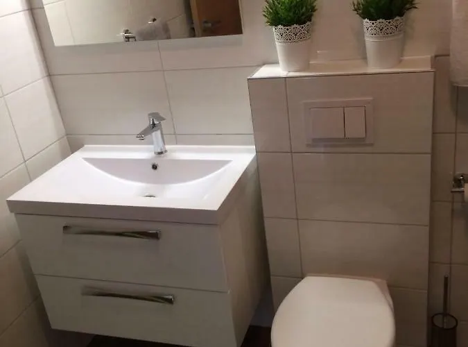 Silver Apartment *